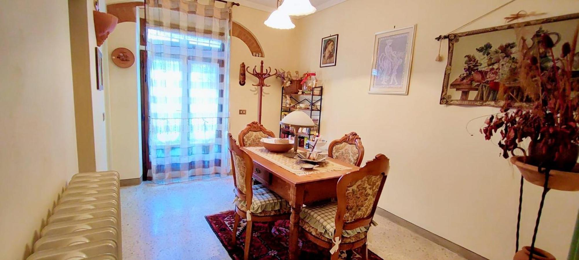 La Casa Dei Nonni Villa Larciano Luaran gambar